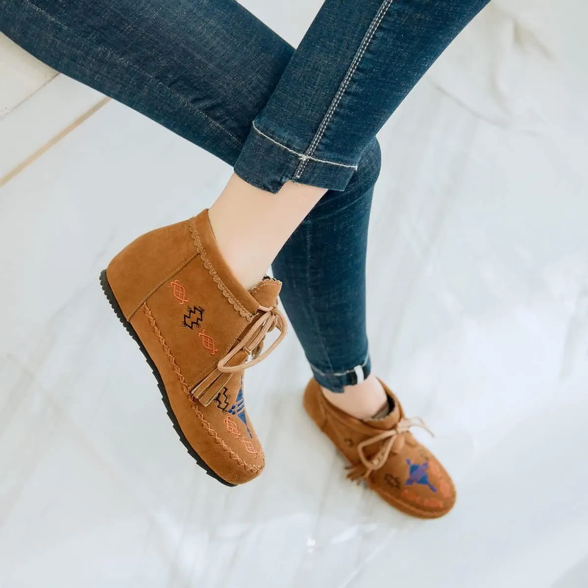Ciuyurra Classic Moccasin Slipper Bootie Flats Embroidery Fringe Boots