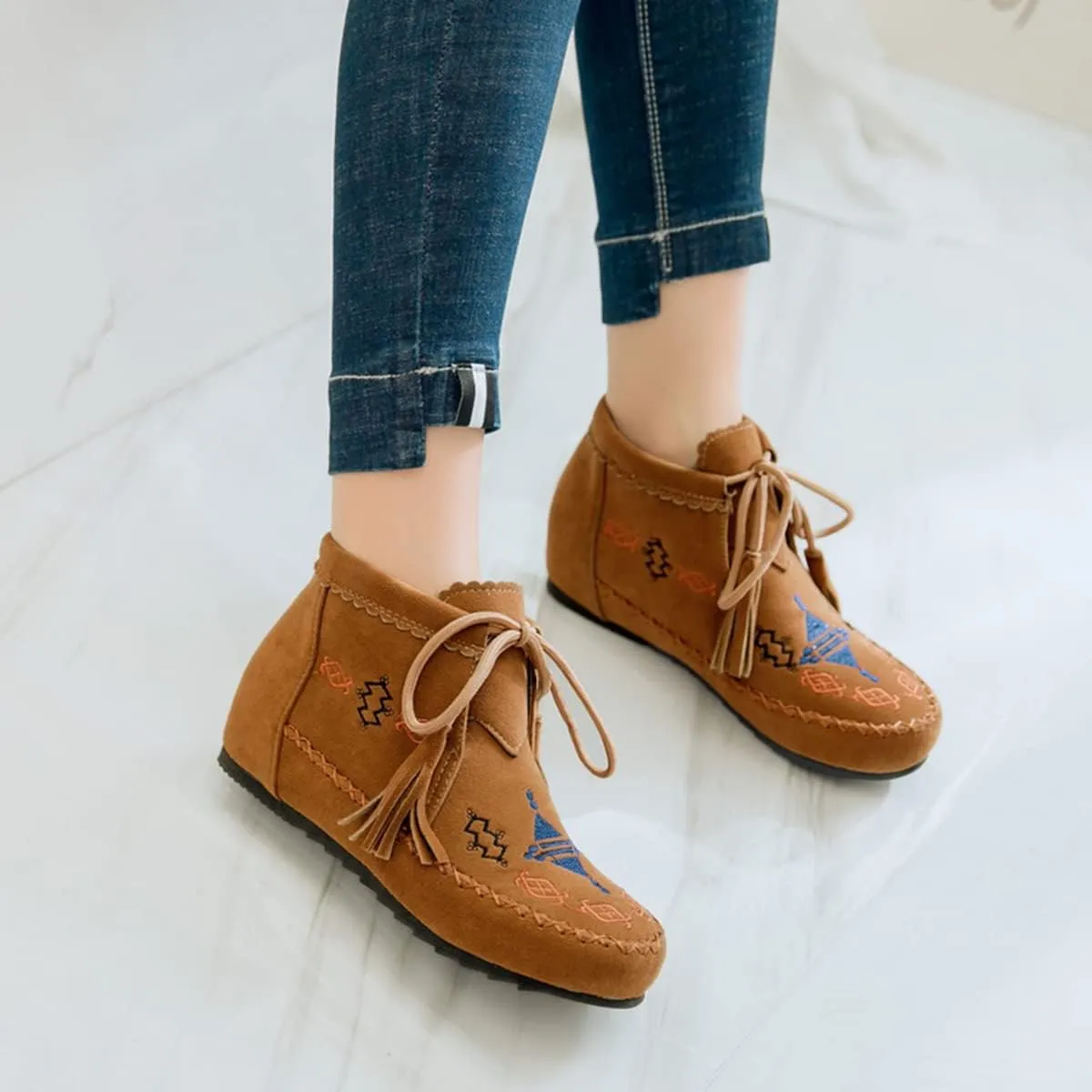 Ciuyurra Classic Moccasin Slipper Bootie Flats Embroidery Fringe Boots
