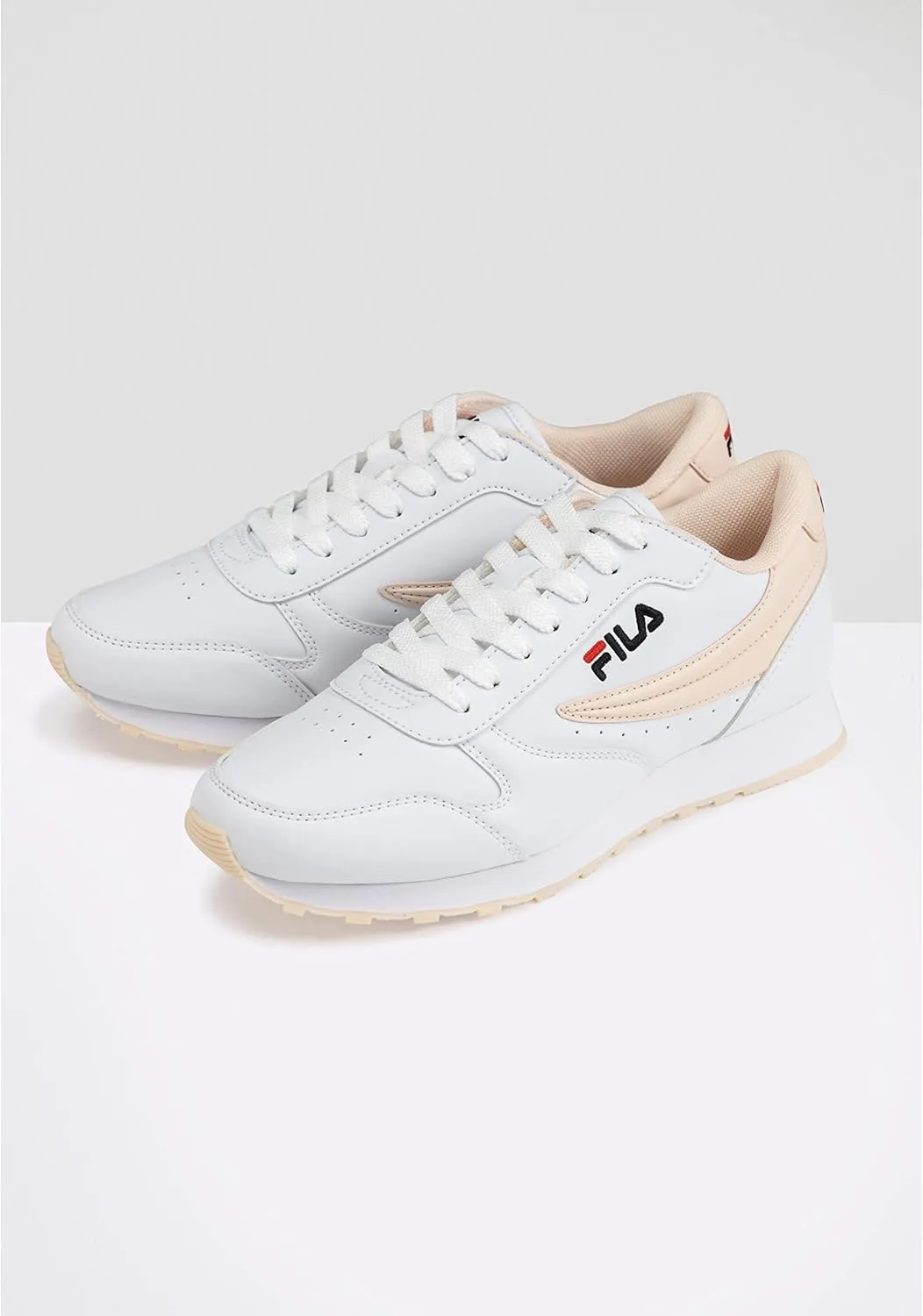 Fila Women's Low-Top Sneaker, 9 AU