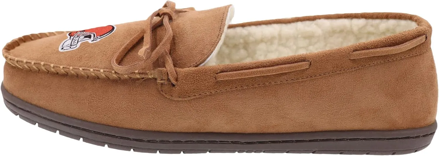 FOCO Men's NFL Football Team Logo Moccasin Slippers