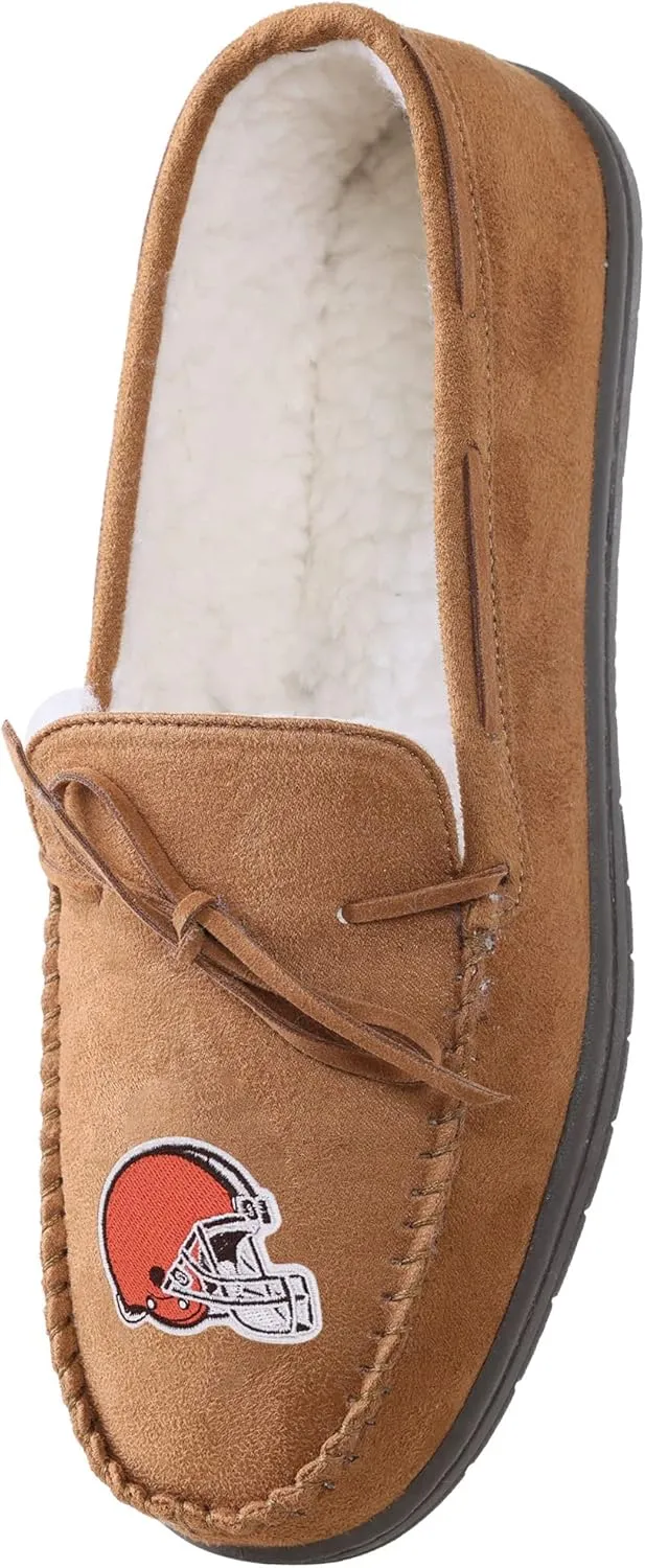 FOCO Men's NFL Football Team Logo Moccasin Slippers