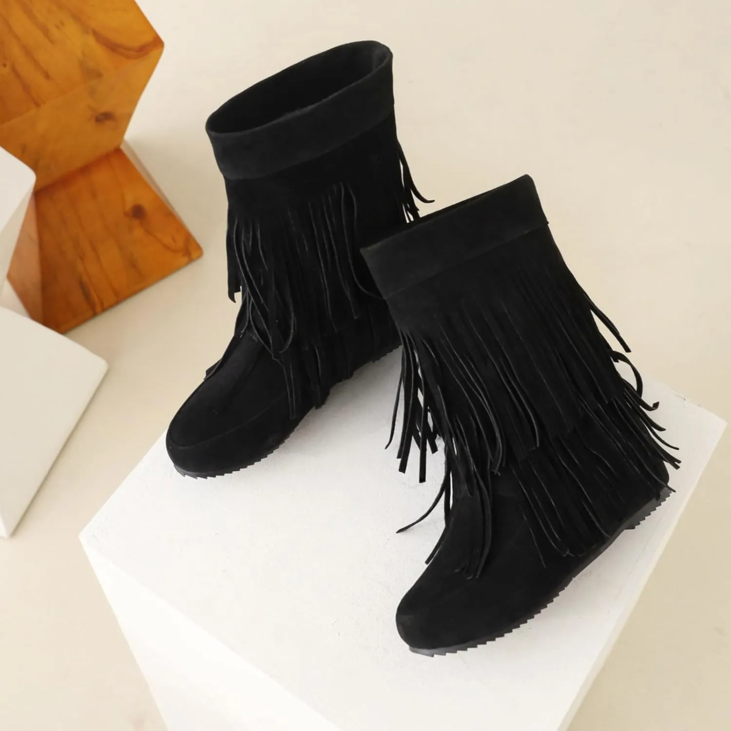 Gicoiz Women Round Toe Slip On Fringe Wedge Moccasin Boots