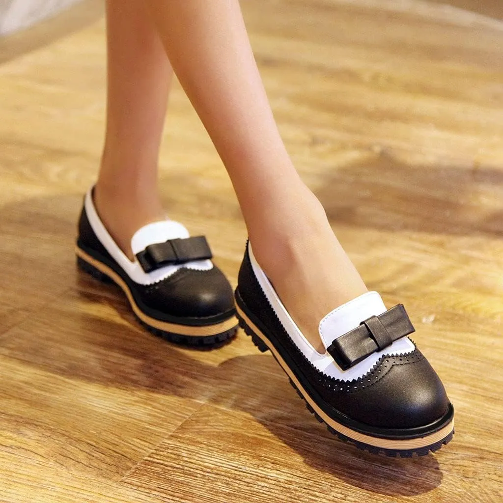 MIOKE Women's Flat Bow Slip On Oxford Shoes Two Tone Wingtip Perforated Low Heels School Oxfords Brogues