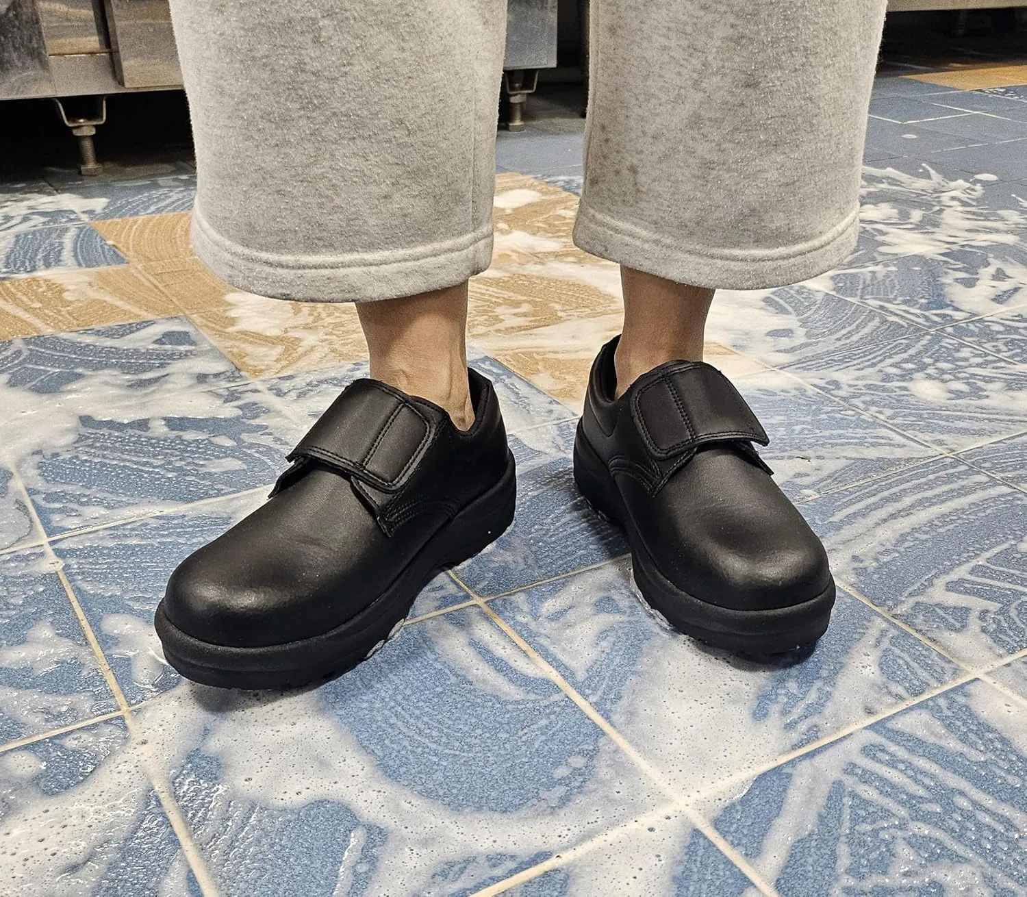 MMN Non Slip Work Shoes for Men & Women Steel Toe Leather Slip Resistant Waterproof Kitchen Shoes for Restaurant Food Service & Chef