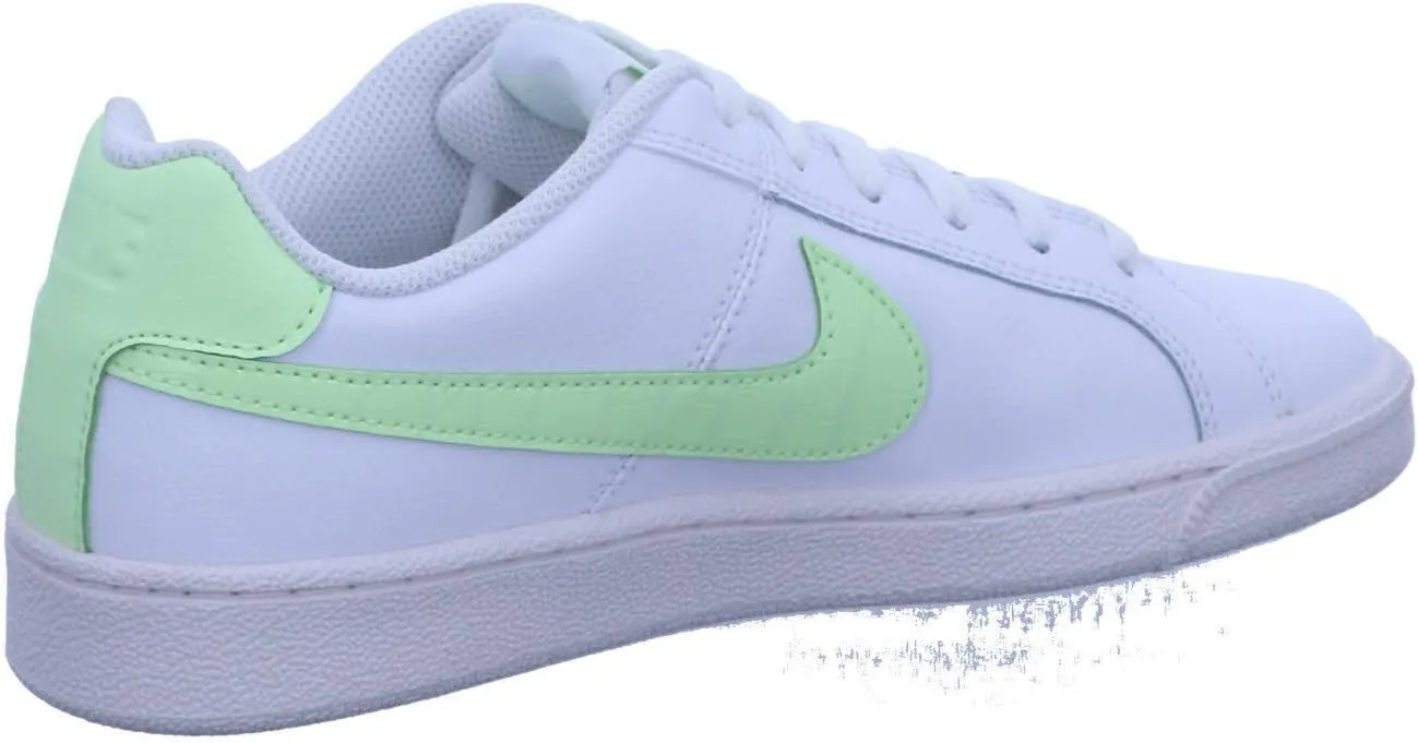 NIKE Women's Court Borough Low Basketball Shoes