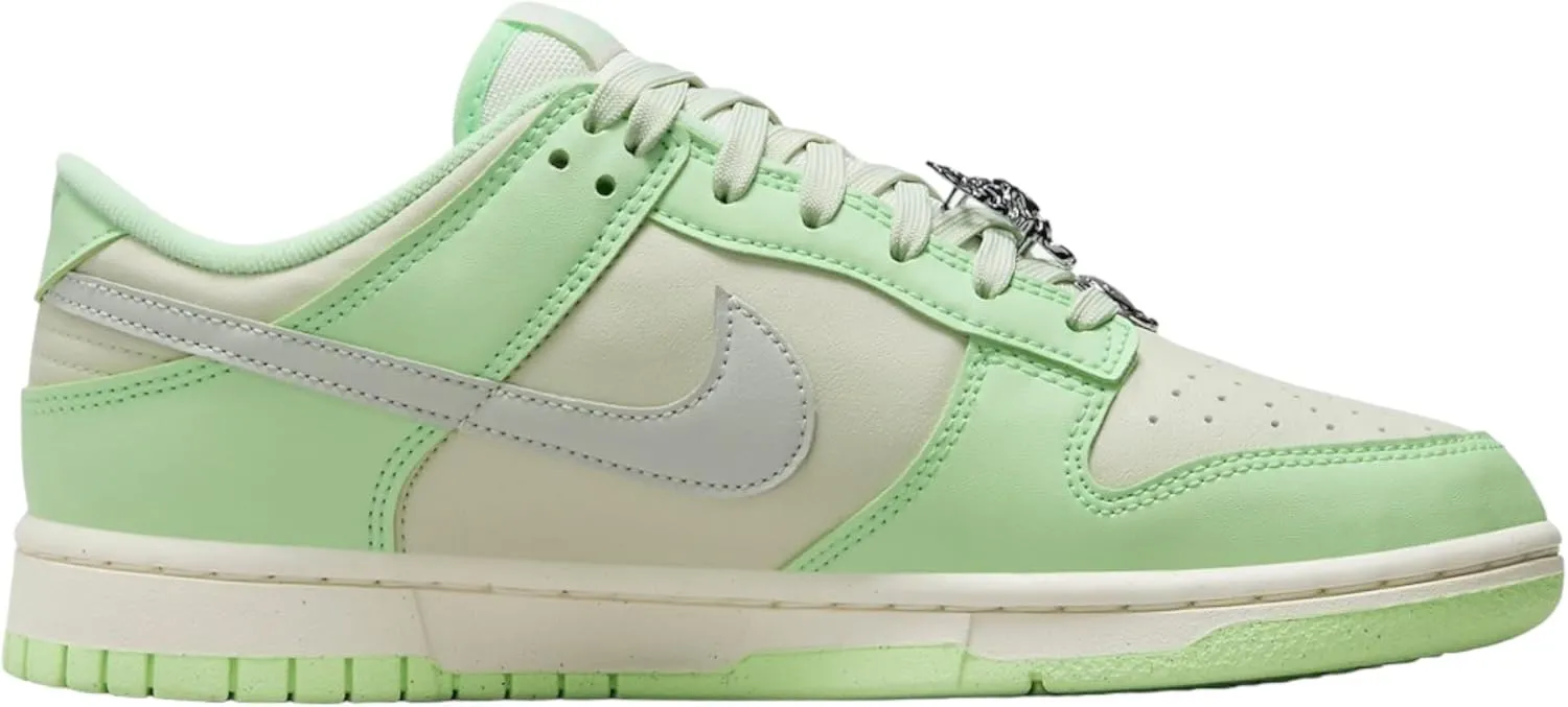 Nike Women's Sneaker
