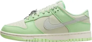 Nike Women's Sneaker