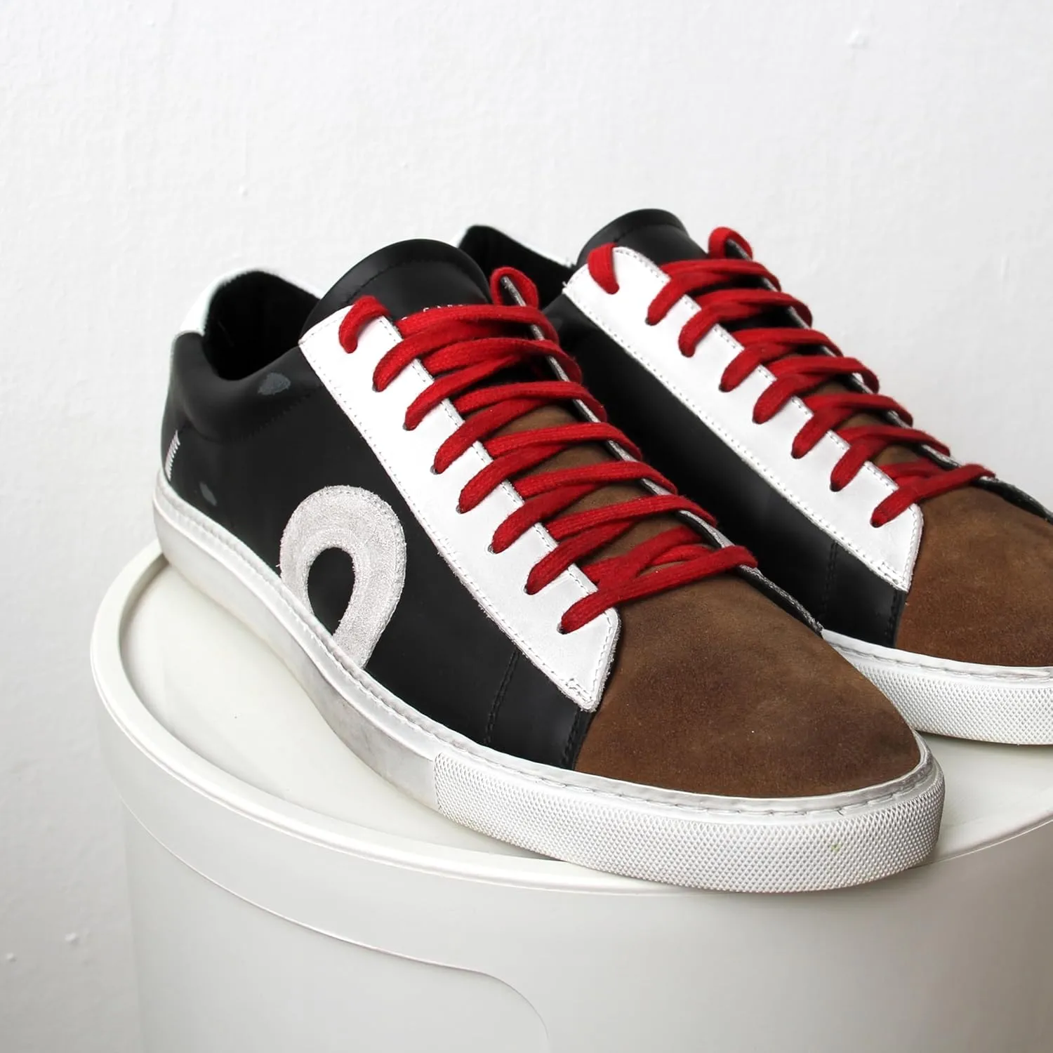 OLIVER CABELL Low 1 Sneaker for Unisex-Adult - Buttery Italian Leather
