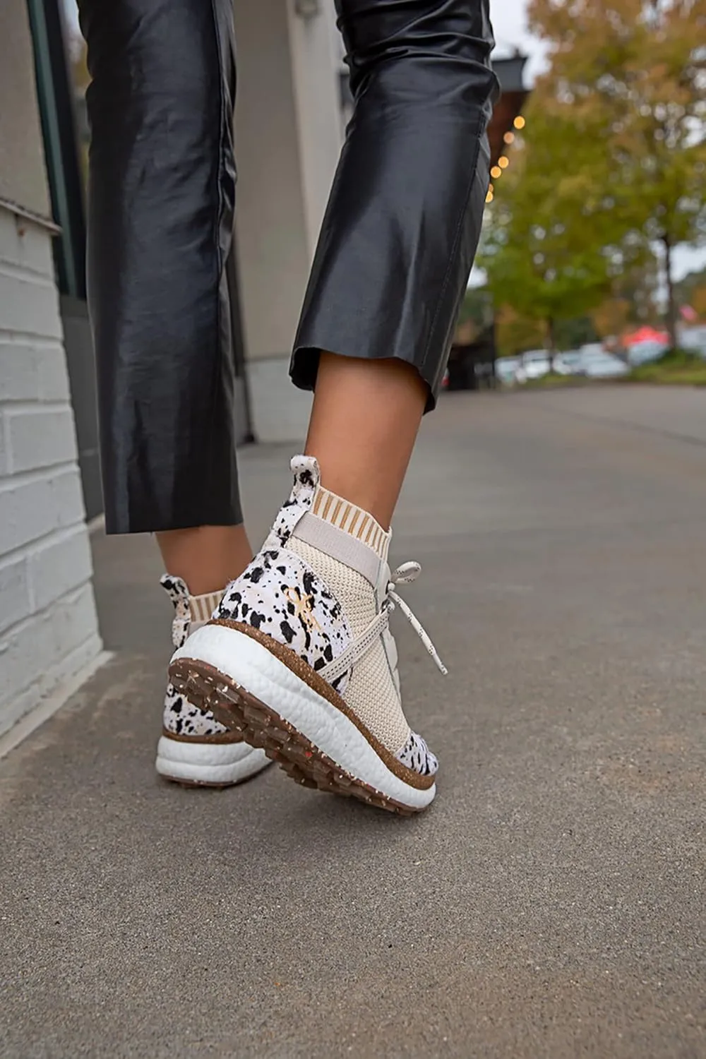 OTBT Women's Hybrid High Top Sneaker