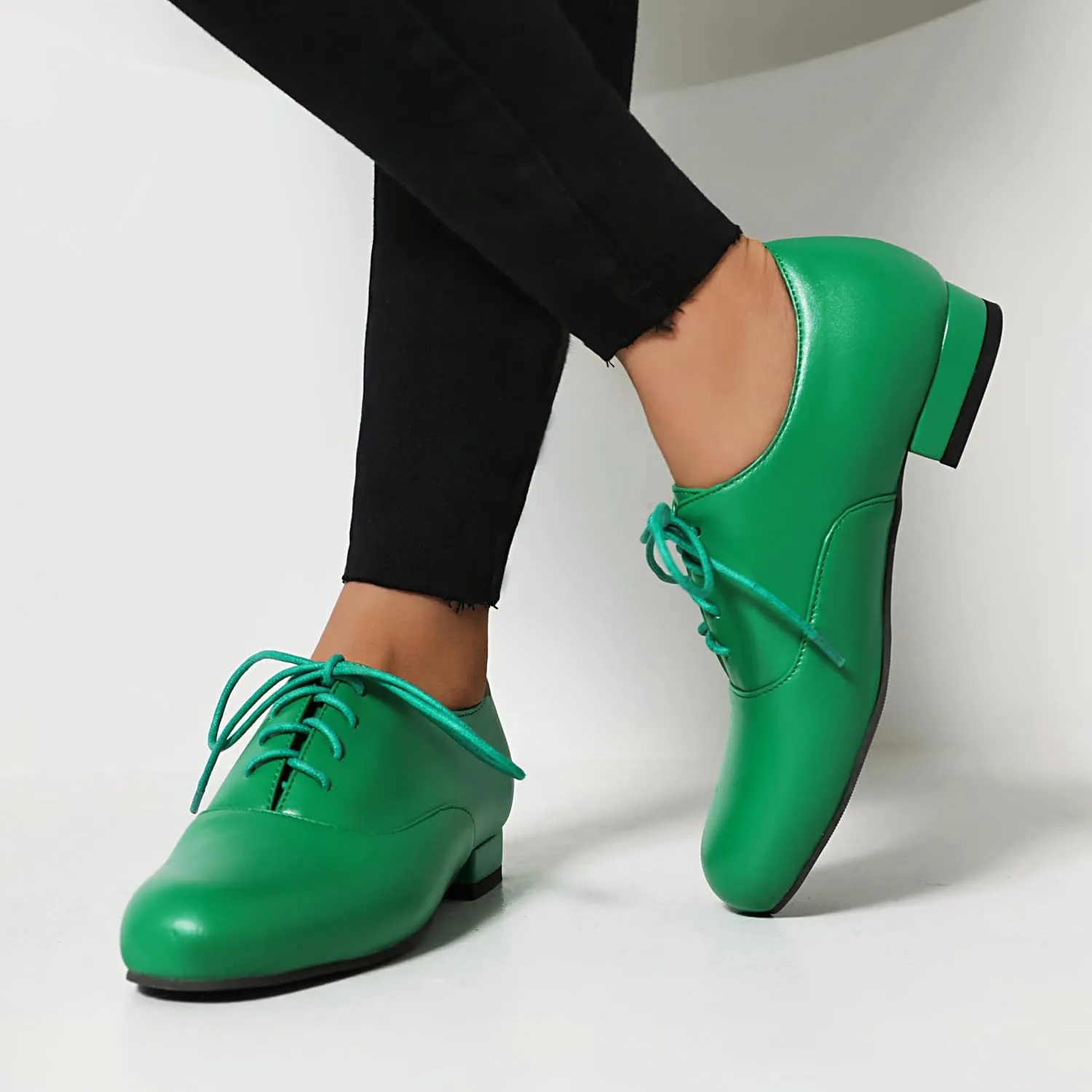 Women's Flats Lace Up Oxford Round Toe PU Leather Low Heel Pumps Closed Toe Shoes