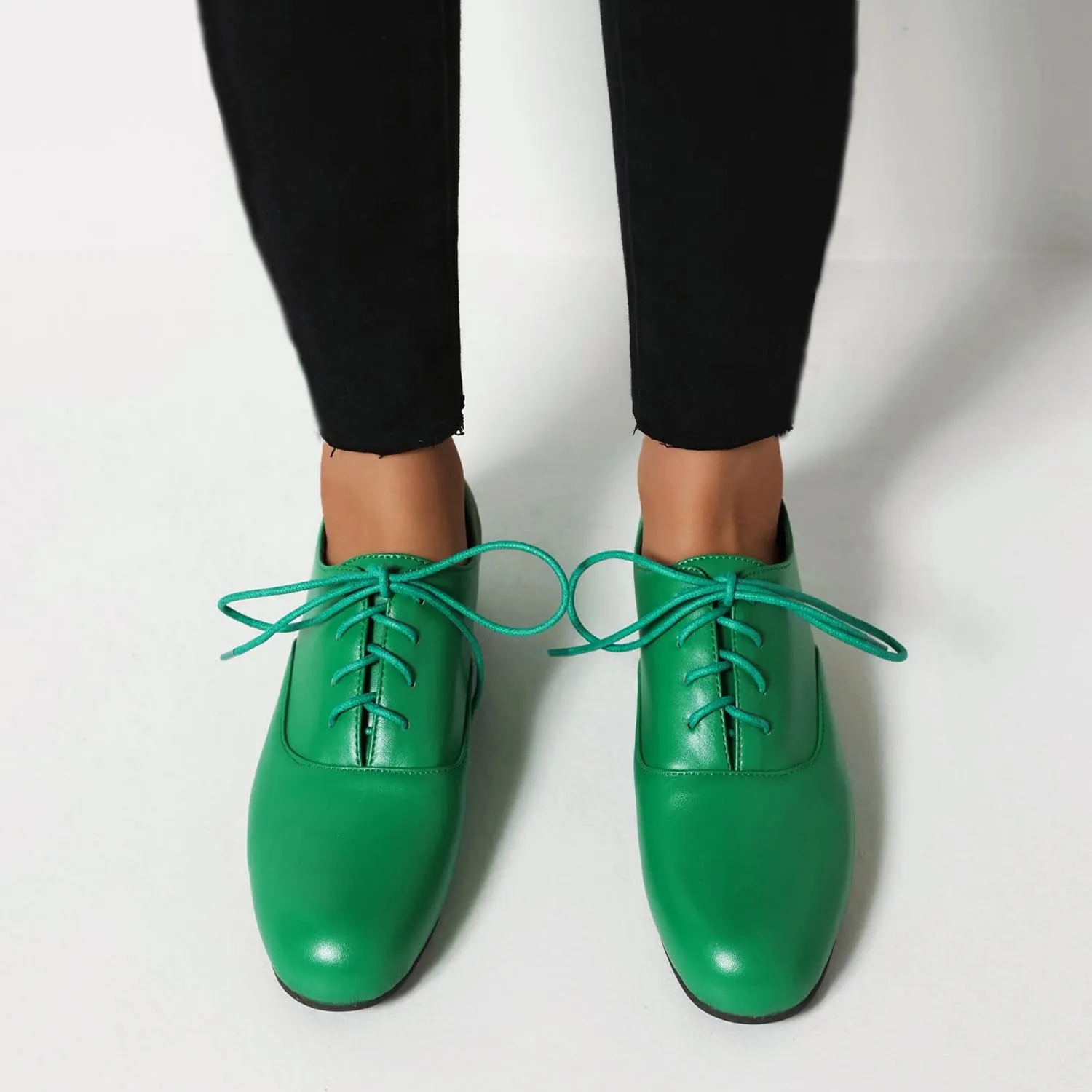 Women's Flats Lace Up Oxford Round Toe PU Leather Low Heel Pumps Closed Toe Shoes