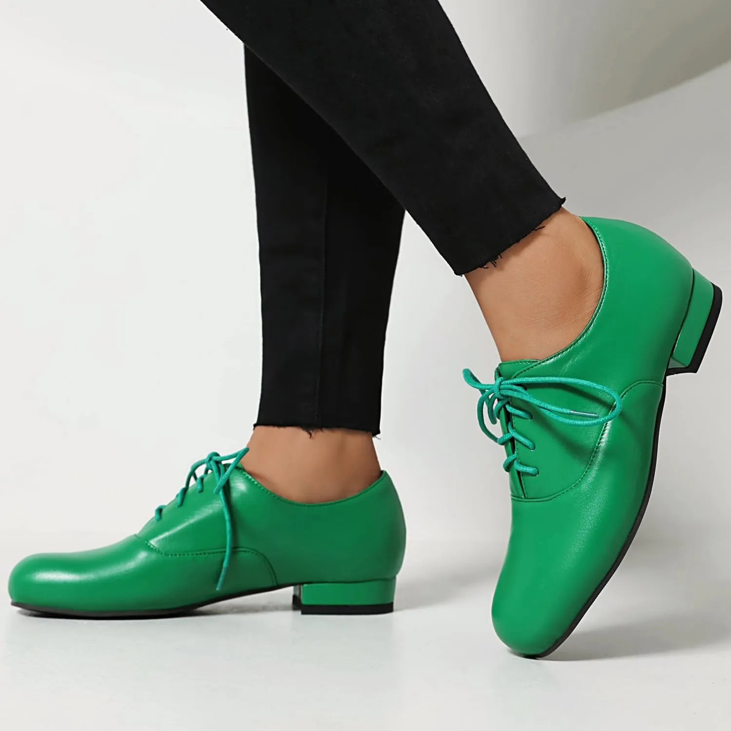 Women's Flats Lace Up Oxford Round Toe PU Leather Low Heel Pumps Closed Toe Shoes