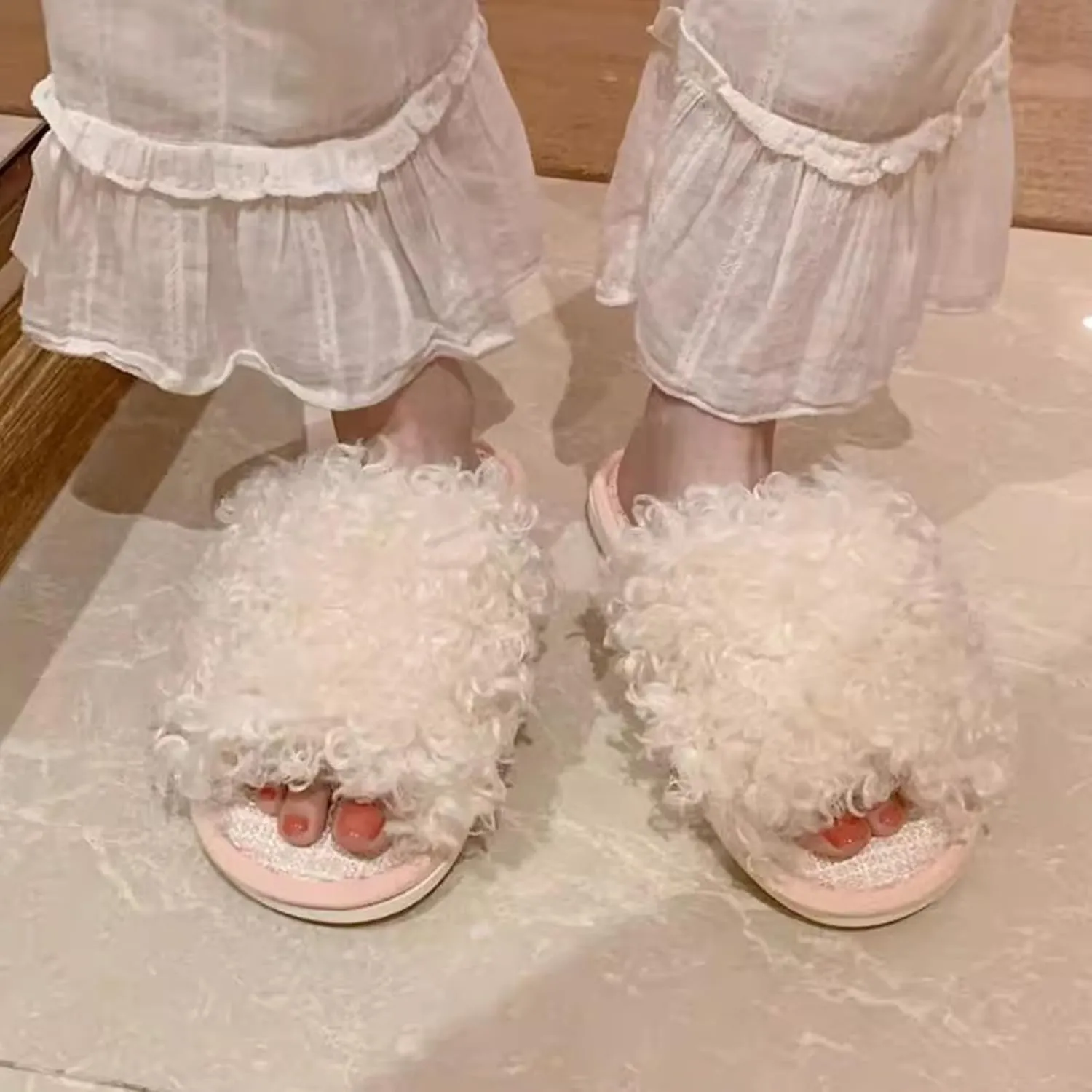 Women's Frizzy Fuzzy Slippers Plush Comfy Faux Fur Lined Slippers Memory Foam Fluffy Slide Sandals Open Toe Indoor Anti-skid Sole House Shoes