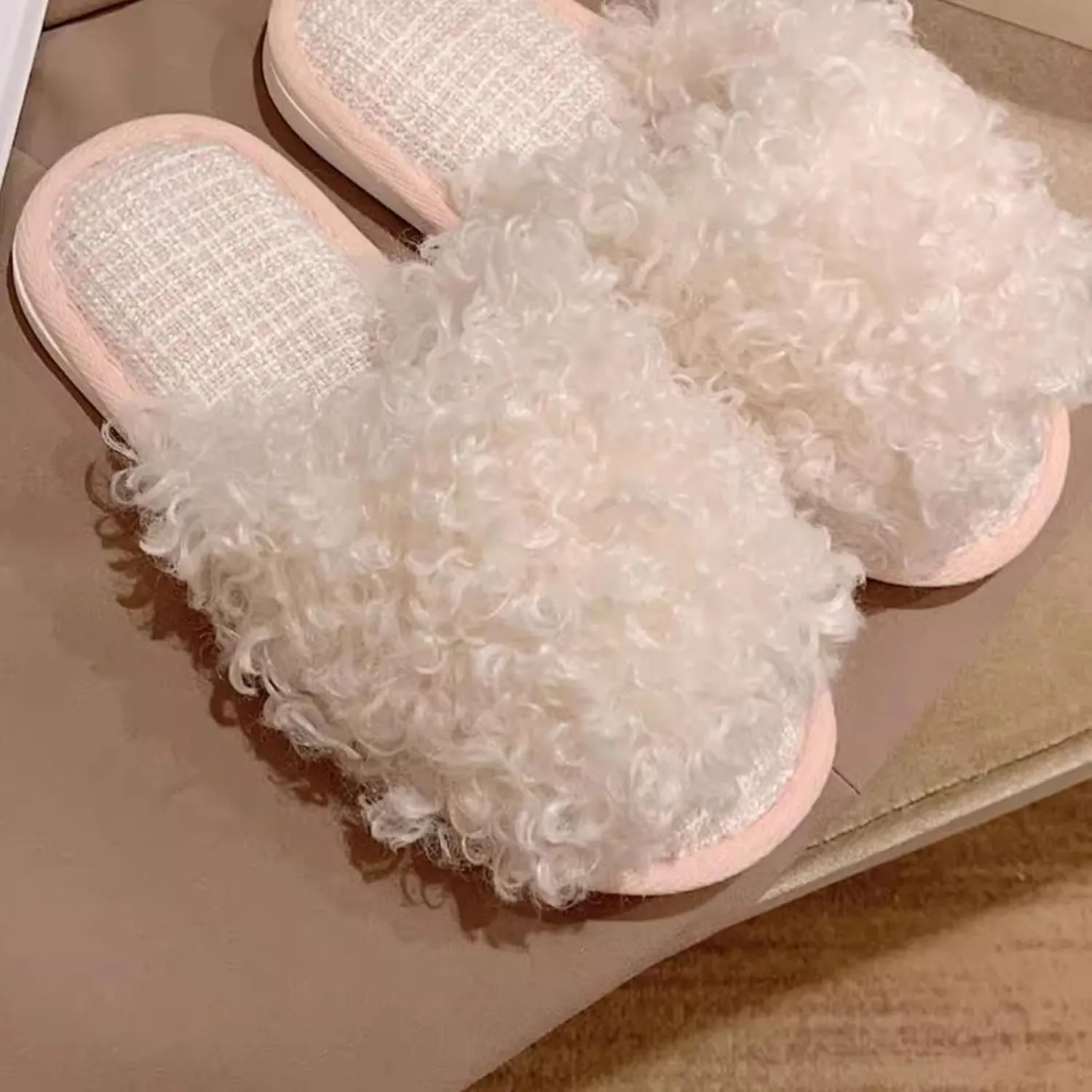 Women's Frizzy Fuzzy Slippers Plush Comfy Faux Fur Lined Slippers Memory Foam Fluffy Slide Sandals Open Toe Indoor Anti-skid Sole House Shoes