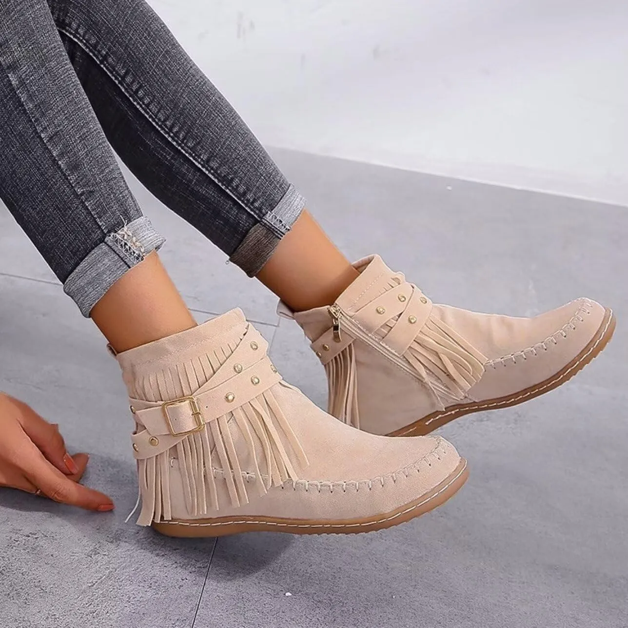 Women's Retro Fringe Moccasin Boots Low Heel Ankle Boots Slip On Comfy Warm Classic Booties