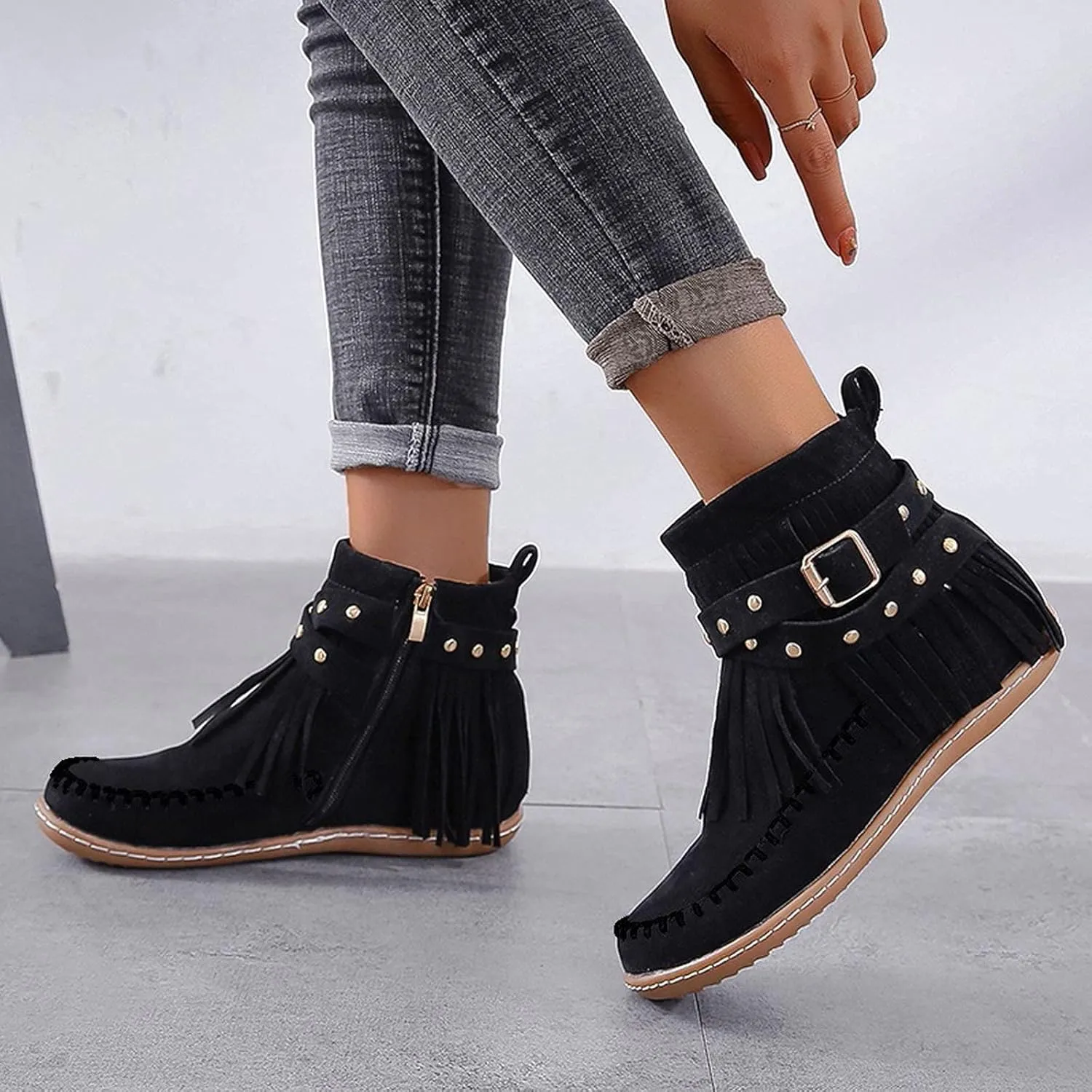 Womenyiaor Women's Fringe Western Cowgirl Boots Ankle Boots Cowboy Boots Suede Tassel Boots Fashion Pull On Short Boots Round Toe Flats Retro Winter Low Heel Booties